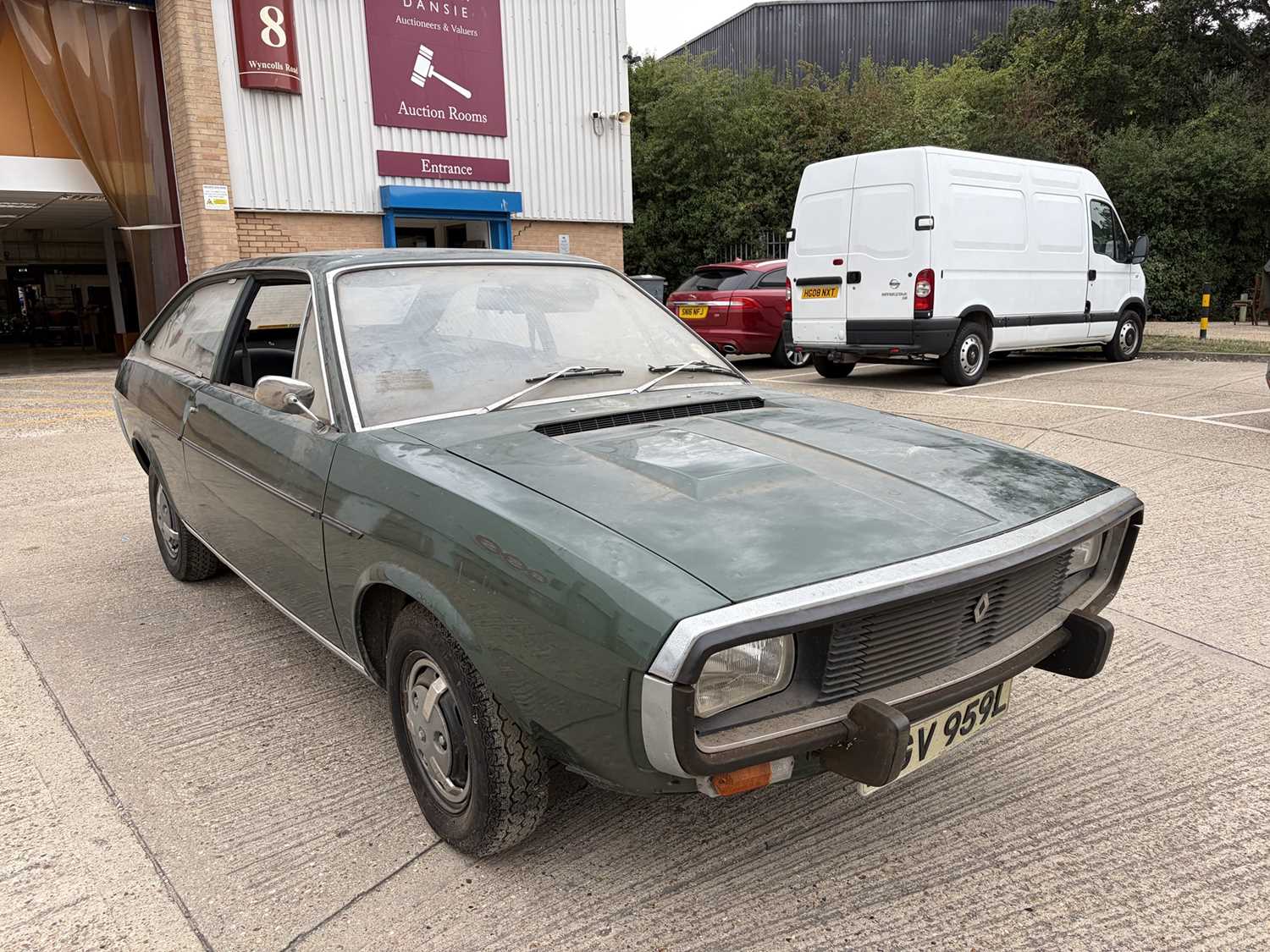 Lot 64 - 1973 Renault 15TS, 1565cc, finished in grey, reg. no. BGV 959L