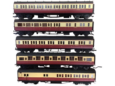 Lot Hornby OO Gauge cream & crimson carriages (14)