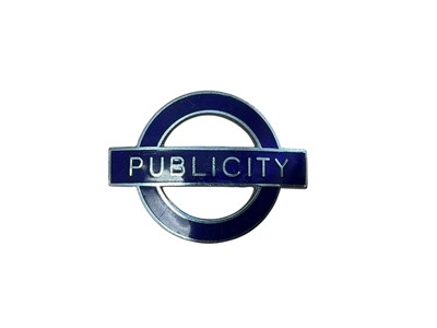 Lot Vintage London Transport Publicity enamel badge, 5cm in width.