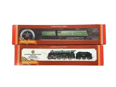 Lot 1797 - Hornby OO Gauge SR lined green 4-6-2 Battle of Britain Class "Spitfire" tender locomotive, boxed 21C166 & SR lined green 4-6-0 King Arthur Class N15 "Sir Dinadan" tender locomotive 795, box...