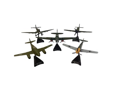 Lot 1819 - Diecast small scale military aircraft, approx 25 (1 box)
