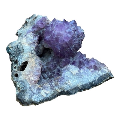 Lot 5066 - Amethyst geode