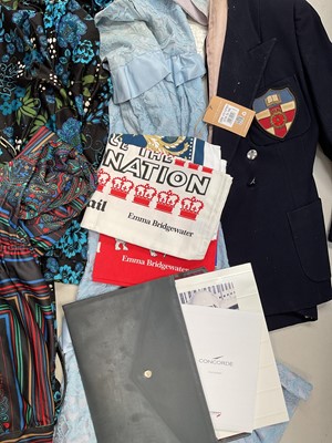Lot 5095 - Three boxes of assorted clothing and textiles