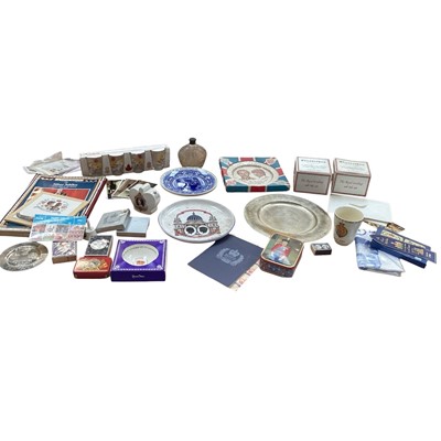 Lot 5101 - Collection of royal memorabilia to include Coronation dish, Silver jubilee and others