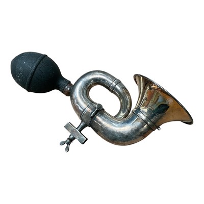 Lot 36 - Good quality silver plated veteran car horn.