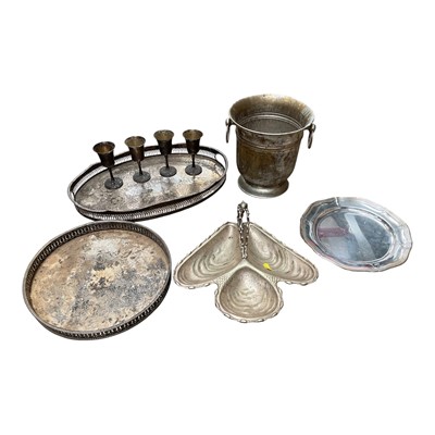 Lot 219 - Collection of silver plate