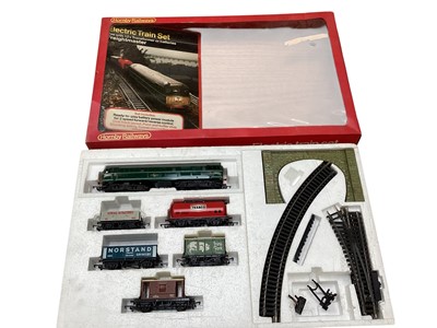 Lot 1900 - Selection OO Gauge incomplete train sets, track & accessories (qty)