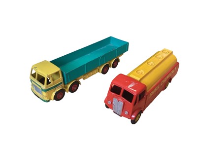 Lot 1916 - Dinky Supertoys A.E.C. Monarch Thompson Tank (repainted) & Leyland Octopus lorry, plus other Dinky diecast vehicles, all loose (1 box)