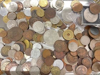 Lot 478 - World - Mixed coinage to include a quantity of Georgian & Victorian copper coins & tokens (N.B. Mixed grades, but many cleaned), silver issues & others (Qty)