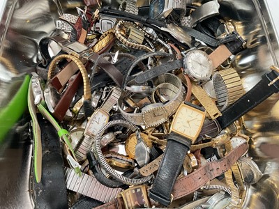 Lot 201 - Quantity of vintage and later wristwatches including Sekonda, Accurist, Verity, Roamer, Omnia Calendar, Kienzle Selecta etc