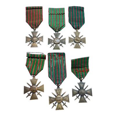 Lot 791 - Group of six First World War French Croix De Guerre medals- x4 1914 - 1918 reverse, x1 1914 - 1915, reverse and x1 1914 - 1916 (6).