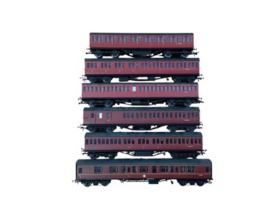 Lot Bachmann and Hornby OO Gauge Mixed Livery Loose Carriages, Approx 16 (1 Box)