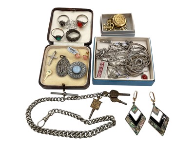 Lot 1022 - Small group of vintage costume jewellery to include silver chains, silver gem set rings, plated watch chain etc