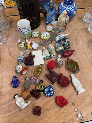 Lot 5024 - Collection of Chinese snuff bottles, figurines, etc, together with a prunus ginger jar, carved bamboo pot, etc