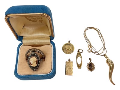 Lot 960 - Group of 9ct gold jewellery to include various pendants, a chain, synthetic white stone eternity ring and a 9ct gold and silver dress ring