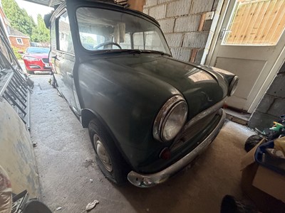 Lot 51 - 1963 Austin Mini Cooper, 997cc, finished in green, reg. no. UGV 889, chassis no. C-A237 345095