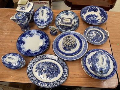 Lot 5092 - Group of blue and white china, including Copeland Spode flow blue, Ringtons, etc