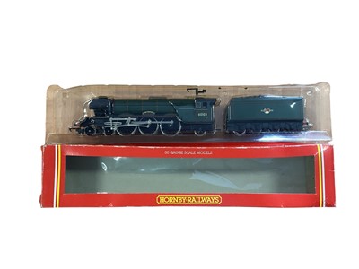 Lot Hornby OO Gauge 4-6-2 BR lined Class A3 Flying Scotsman (1961-1963) tender locomotive 60103, boxed R078, 4-4-0 BR black early emblem Class D49/1 Yorkshire tender locomotive 62700, boxed R259, 2-...