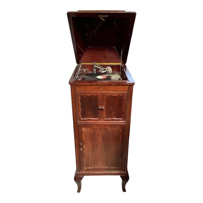 Lot 5357 - Vintage record player in mahogany stand