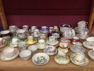 Lot 705 - 18th and 19th century tea and coffee wares including a pair of Derby tea bowls and saucers, 18th century Worcester, other Worcester, Derby, Dresden, Limoge etc