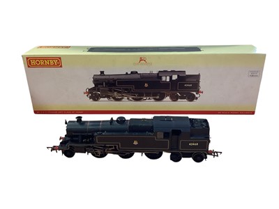 Lot Hornby OO Gauge BR lined black early emblem 2-6-4T Stainer 4MT Class 4P tank engine 42468 ~ R2636 and BR lined black early emblem 2-6-4T Thompson L1 tank engine 67722 ~ R2914, both with boxes (...