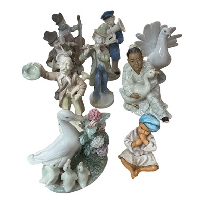Lot 69 - Group of porcelain figures including Lladro, Royal Worcester, etc