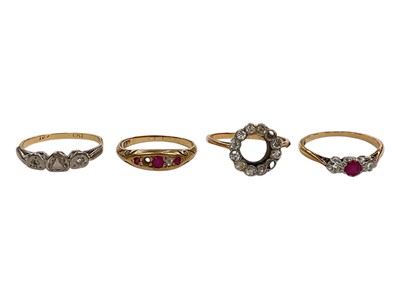 Lot 924 - Four 18ct gold diamond set rings