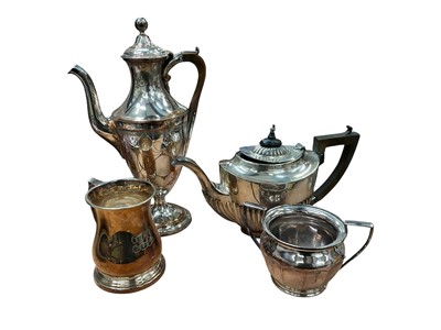 Lot 445 - Silver plated tea & dinner ware, plus flat ware (2 boxes)