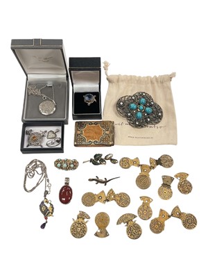 Lot 983 - Group of silver jewellery, other costume jewellery and bijouterie