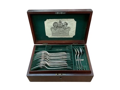 Lot 450 - Silver plated flat ware (1 box)