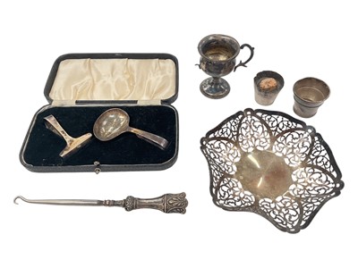 Lot 937 - Group of silver to include a pierced dish, spoon and pusher set in fitted case, Chinese silver miniature trophy and other items