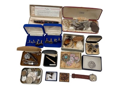 Lot 1030 - 1930s gentleman's Services Aerist cushion-shaped wristwatch, various cufflinks, sundry jewellery, coins, The Conway Stewart No. 286 fountain pen etc