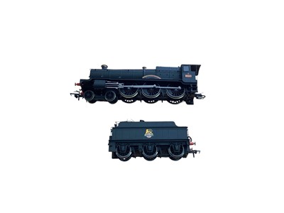 Lot Hornby OO Gauge BR black early emblem 4-6-0 Grange Class Aylburton Grange tender locomotive 6801, BR lined black early emblem 4-6-0 County Class County of Devon tender locomotive 1005 & Brit...