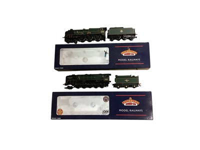 Lot Bachmann OO Gauge Heritage Range BR lined green 2-10-0 Standard Class 9F Evening Star locomotive and BR1G tender, with box 32-850 and BR lined green early emblem 4-6-0 Lord Nelson Class Lord Nelson...