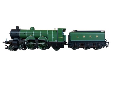 Lot Bachmann OO Gauge LNER lined green 4-4-2 Class 1 Atlantic tender locomotive 3251, with box (exclusive model 31-756NRM) (previously displayed) (1)
