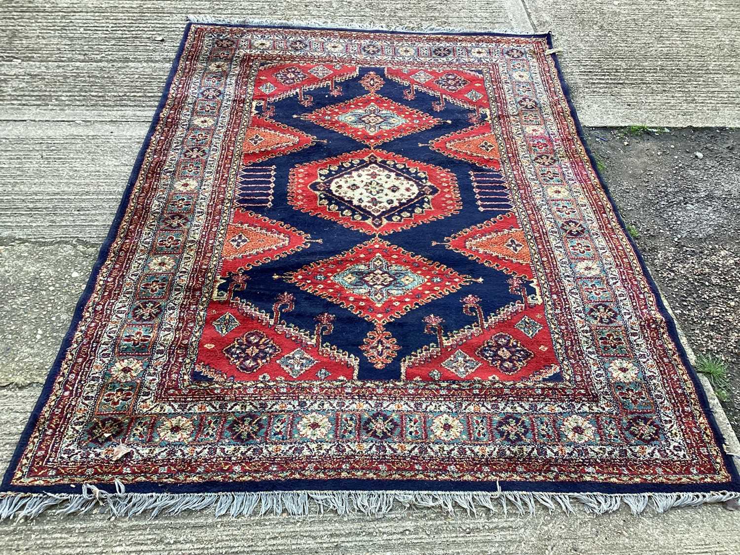 Lot 5131 - Large Persian rug, 262cm x 190cm