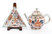 Lot 98 - Early 18th century Chinese Imari spoon tray of...