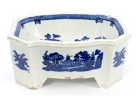 Lot 120 - Rare early 19th century blue and white dog...