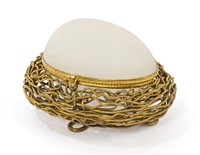 Lot 719 - 19th century French opaline glass and gilt...