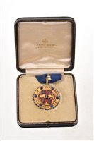 Lot 607 - Edwardian gold and enamel ex-Mayor's badge for...