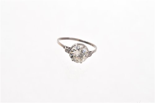 Lot 507 - Diamond single stone ring with an old...