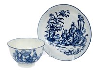 Lot 73 - 18th century Worcester blue and white tea bowl...