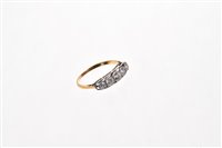 Lot 560 - Edwardian diamond five stone ring with five...