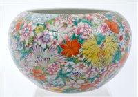 Lot 49 - Early 20th century Chinese export famille rose...