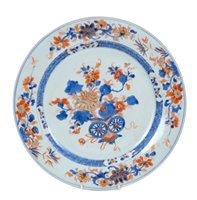 Lot 84 - Early 18th century Chinese export Imari...