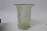 Lot 51 - 1920s René Lalique 'Eucalyptus' opalescent...