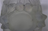 Lot 51 - 1920s René Lalique 'Eucalyptus' opalescent...