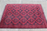 Lot 1390 - Eastern rug with lozenge foliate medallions on...