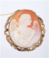 Lot 500 - Antique Italian carved shell cameo brooch...