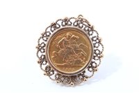 Lot 130 - G.B. gold Half Sovereign Edward VII 1902.  GF, in 9ct gold mount (total weight 7.5
grams) (1 coin)
